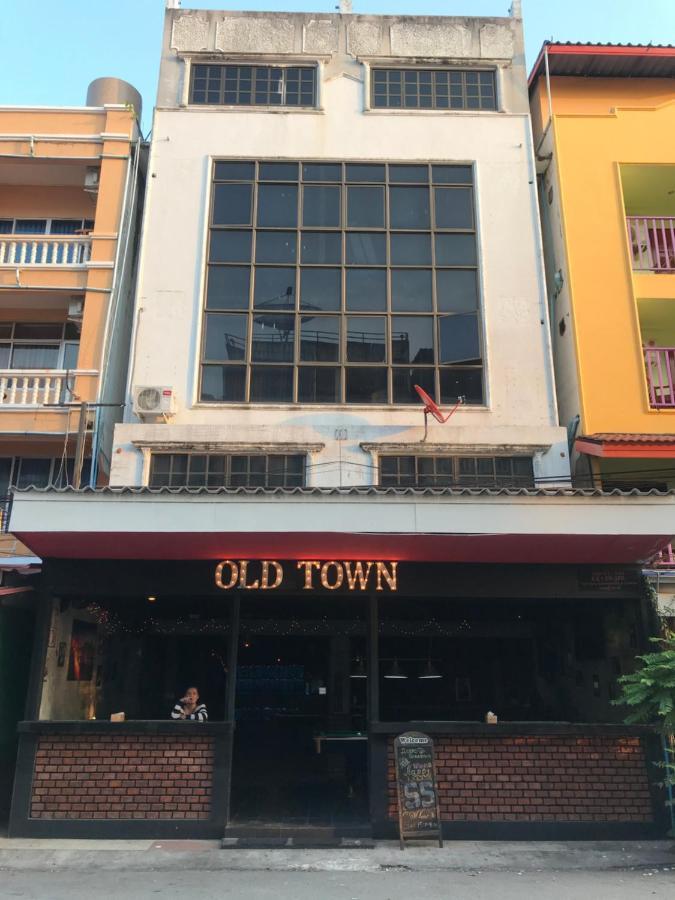 Old Town Hotel Jomtien Beach Exterior photo